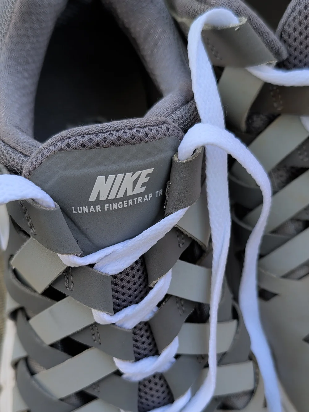 Nike Lunar Fingertrap TR Shoes Gray White Running Sneakers Men's 8.5